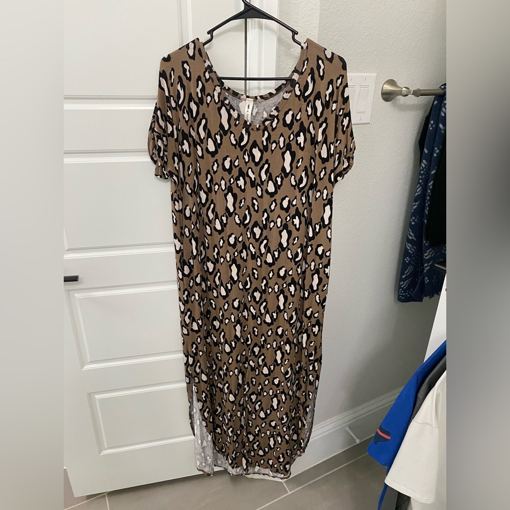 Long leopard dress